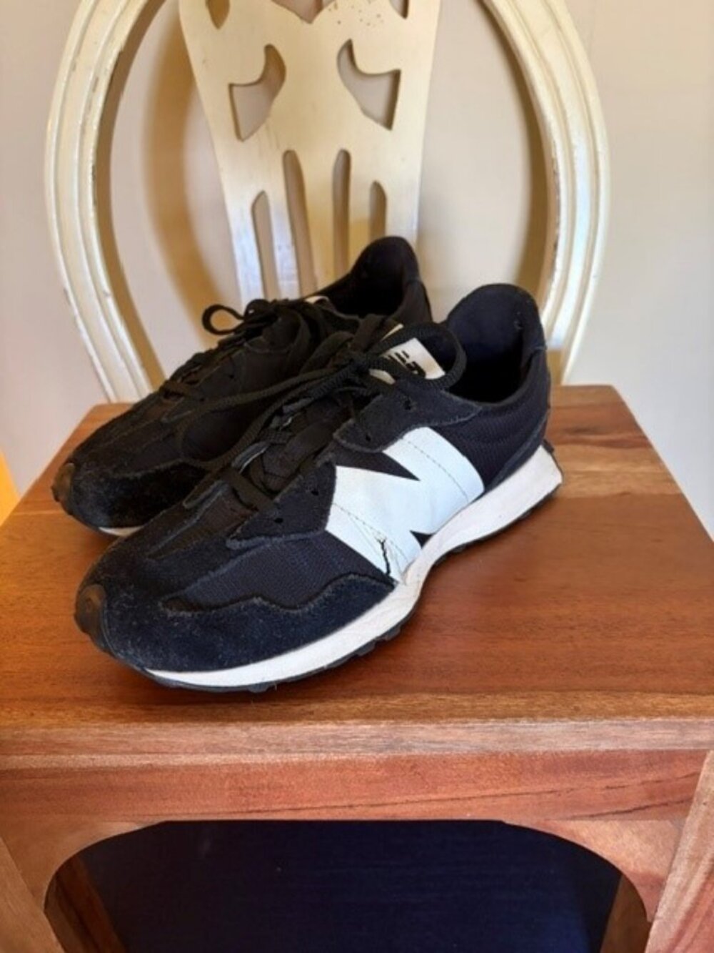 Women's New Balance 327 in the classic Black/White Size 5.5